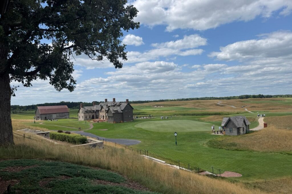 Erin Hills First Tee and Practice Green
